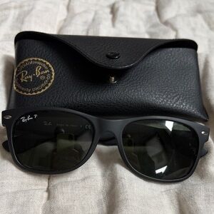 Ray-Ban New Wayfarer Polarized Sunglasses with Case